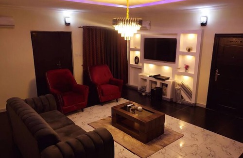 Lagos Hotel | Vinchee Suites