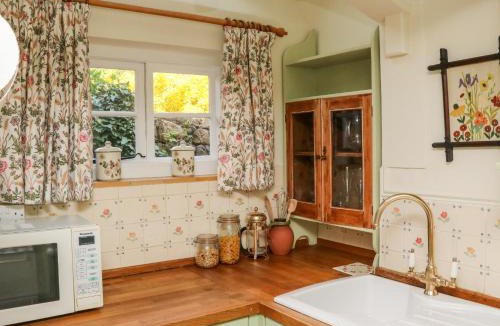 Dunster House | Vine Cottage