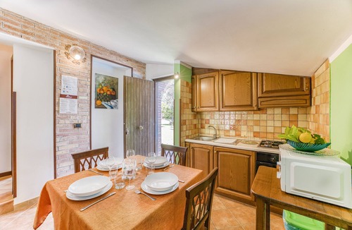 Casal Velino Ski Chalet | Vineyard Dépendance With Shared Pool, Casal Velino, Italy