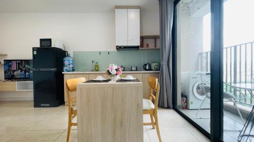 Trung Hoa Nhan Chinh Apartment | Vinhomes D'Capitale - studio Apt