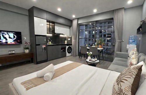 Trung Hoa Nhan Chinh Apartment | Vinhomes D'Capitale Studio Luxury Apt #Jerry's House