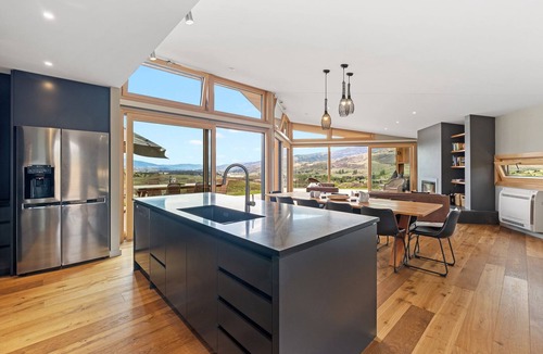 Bannockburn House | Vino and Views - Bannockburn Holiday Home