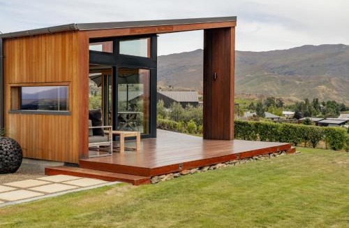 Bannockburn House | Vino and Views - Bannockburn Holiday Home