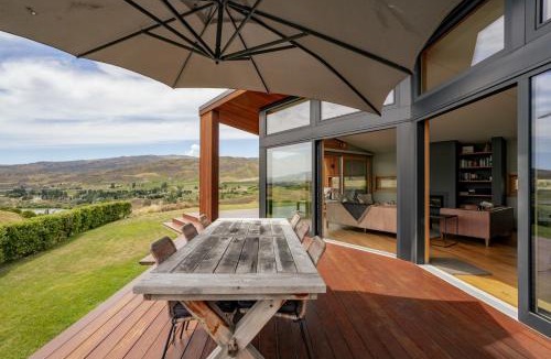 Bannockburn House | Vino and Views - Bannockburn Holiday Home