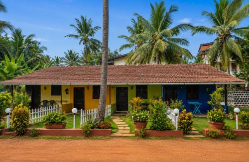 Fatona Hotel | Vinsons Cottages