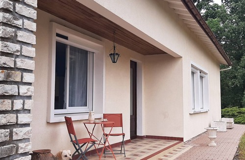 Saint-Quentin-de-Chalais House | Vintage house in the country