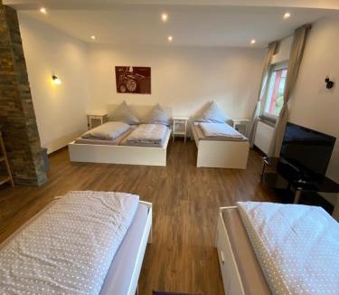 Adenau Apartment | Vintage Apartment