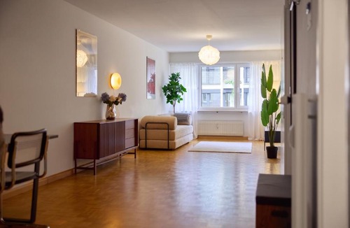 St. Johann Apartment | Vintage Apartment with Baselcard