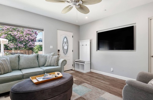 Santa Barbara House | Vintage Downtown Charm, Quiet neighborhood 2 bedroom 1.5 bath with off street parking