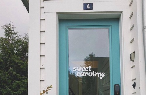 Seabrook House | Vintage-inspired cottage in Seabrook, sleeps 7