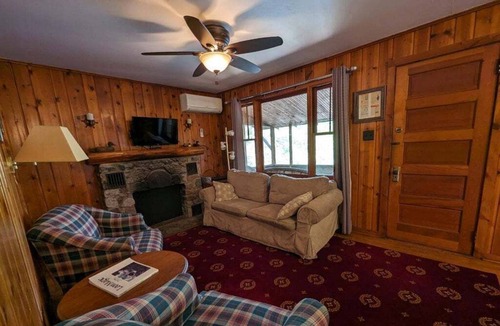 Phillips Cottage | Vintage Lakeside Cottage on Long Lake ~ Pine Haven