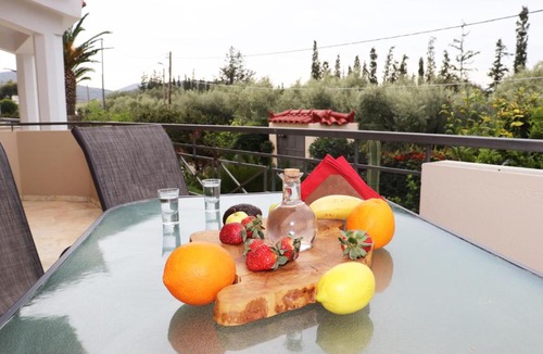Palaia Fokaia House | Vintage Manor