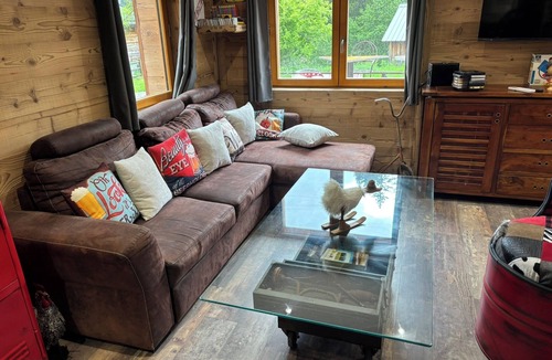 Brizon Apartment | Vintage mountain breaks