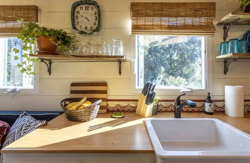 Warner Springs Cabin | Vintage Tiny House with Spa-Inspired Bathroom in Warner Springs, California