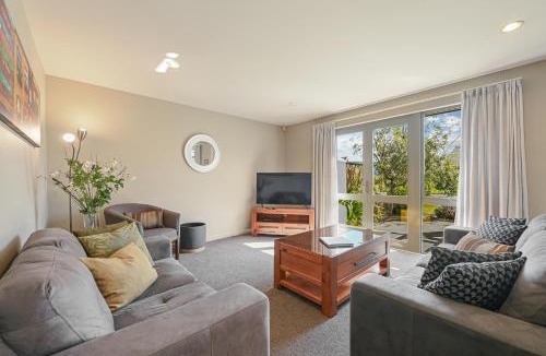 Renwick House | Vintners - Marlborough Holiday Home