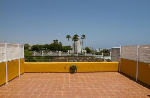 Carihuela Apartment | Violin