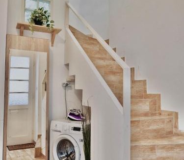 Ujlipotvaros Apartment | Visegradi Duplex - Modern Apt 1-2
