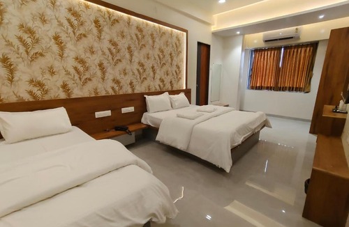 Akalkot Cabin | Vishwakamal Residency