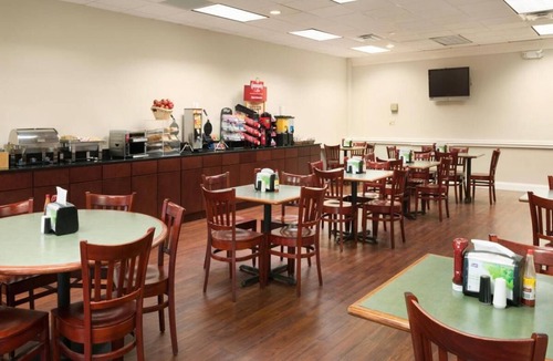 Tallahassee House | Visit Florida Historic Capitol Museum! Pets Allowed! Free Parking!