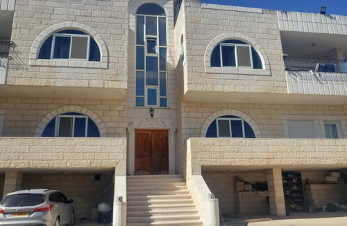 Beit Jala Apartment | Visit Jerusalem & Bethlehem and stay in one place