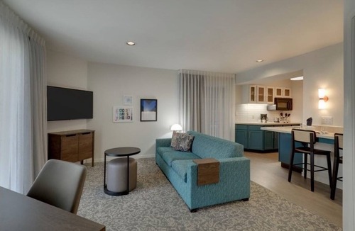 Sunnyvale Hotel | Visit Peralta Adobe Fallon House Historic Site! Pet-friendly, Swimming Pool!