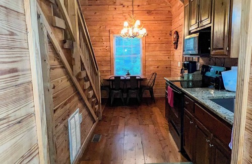 Pine Mountain Valley Cabin | Visit Shepherd's Den for July 4th! - Fiber Wifi - Close to Callaway Gardens