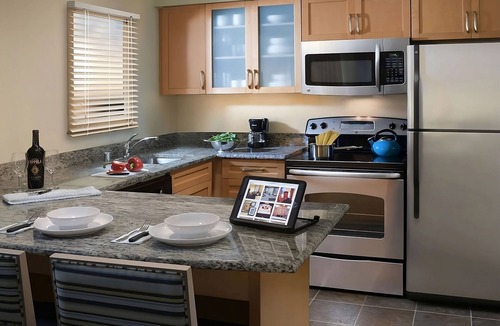 Gunter Afs Hotel | Visit the Montgomery Museum of Fine Arts! Pets Allowed, FREE Parking, Pool!