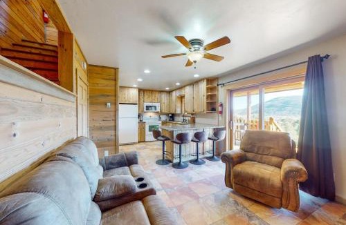 Alpine Village House | Vista Hermosa