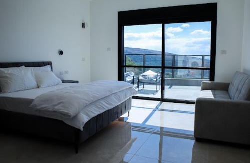 Ein Qiniyye Bed & Breakfast | Vista royal golan