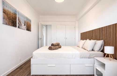 Cacilhas Apartment | Vista Tejo - River View Apartment by Domar Living