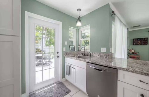 Seminole House | "Vitamin Sea" Grill|Fenced In|Beaches|Trail Access
