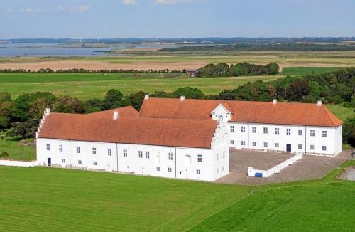 Logstor Hotel | Vitskøl Kloster