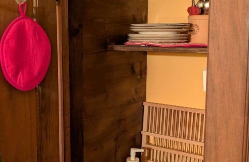 Villair-Amerique Apartment | Vivaldi Suite: Independence, Color, and History