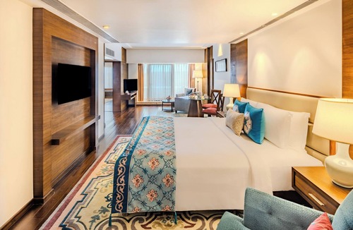 Panaji Hotel | Vivanta Goa, Panaji
