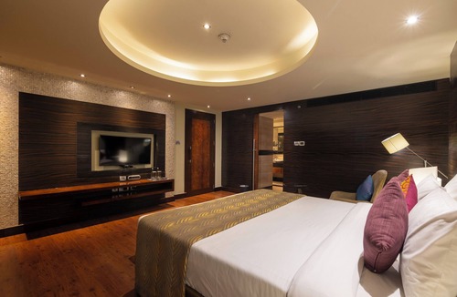 Begumpet Resort | Vivanta Hyderabad, Begumpet