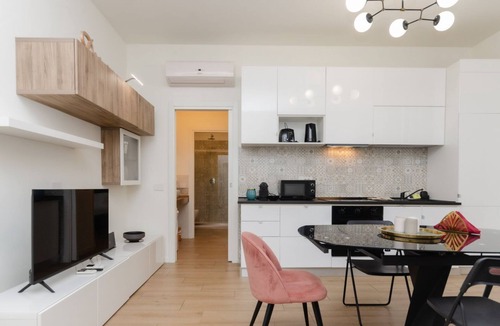 Centro Direzionale Apartment | VivimiHome – Modern Flat Centrale/Bosco Verticale