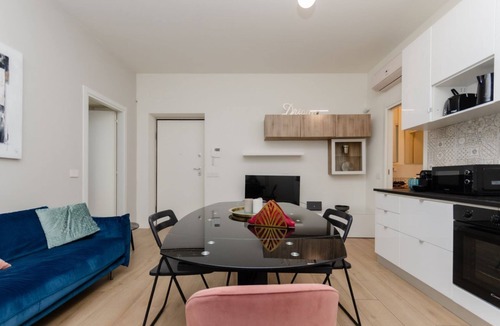 Centro Direzionale Apartment | VivimiHome – Modern Flat Centrale/Bosco Verticale