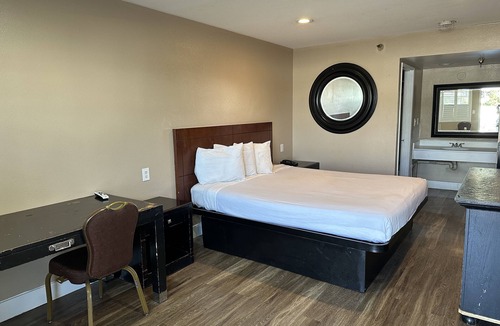 Southwest Anaheim Hotel | Vivo Hotel