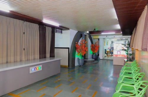 Malad West Hostel | Vnest Dormitory