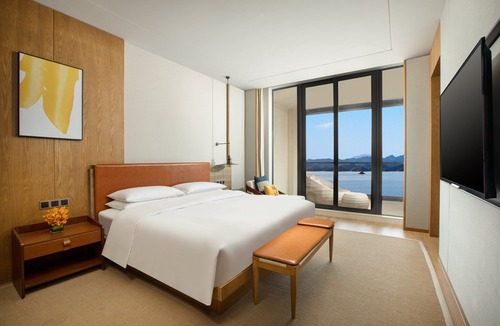 Chun'an Hotel | voco Thousand Island Lake by IHG