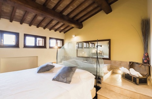 Arezzo Hotel | Vogue Hotel