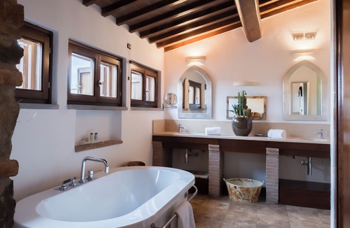 Arezzo Hotel | Vogue Hotel
