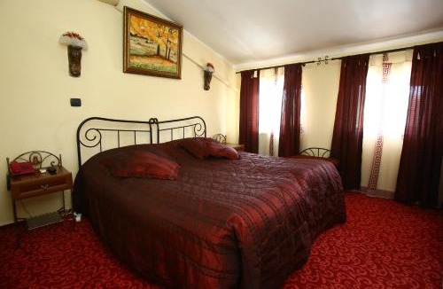 Old Town House | Voila Inn