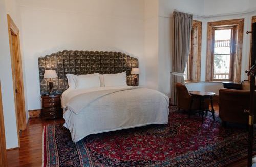 Ladismith Bed & Breakfast | Volstruis Paleis