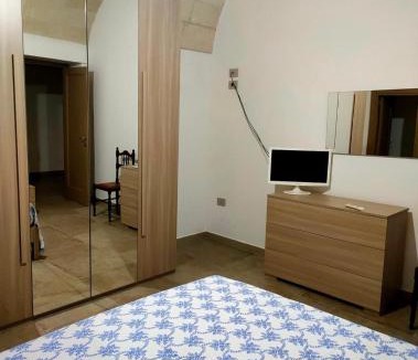Surano House | Volta a stella