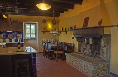 Mologno Villa | Voted Best Vacation Rental in Tuscany