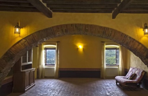 Mologno Villa | Voted Best Vacation Rental in Tuscany