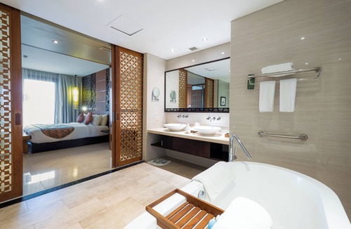 Sawangan Hotel | VOUK Hotel & Suites
