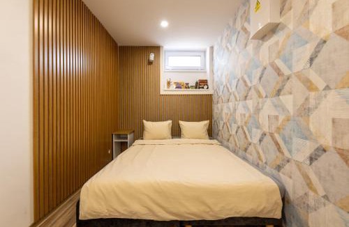 Prague 13 Apartment | VOUSATÁ Dáma