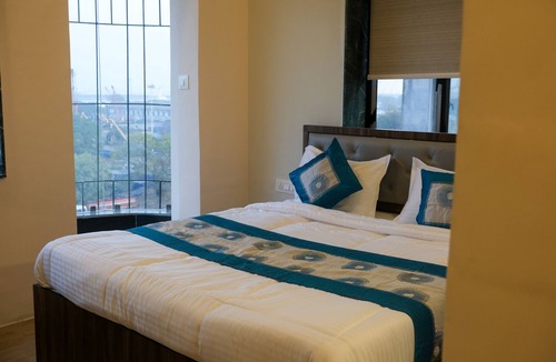 Masjid Bandar Hotel | VR Comforts